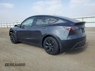 2024 Tesla Model Y z VIN 7SAYGDED4RF126610, wystawiony jako Copart lot #61455825 z przebiegiem 19 049 mil mil oraz Czysty tytuł • Clean title. Historia ofert i sprzedaży dostępna na DreamBid. Obrazek 2.