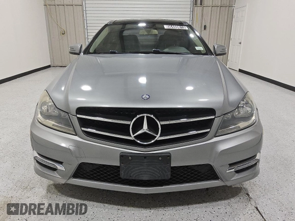 2015 Mercedes-Benz C 250 with VIN WDDGJ4HB3FG366629, listed as a Copart auction lot 56400615 with 38,262 mi miles and Clean title. Bid and sale history available at DreamBid. Image 5.