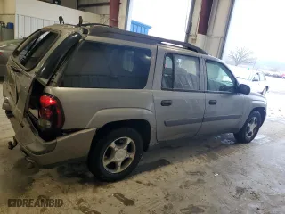 2005 Chevrolet TrailBlazer LS with VIN 1GNET16S256138727, listed as a Copart auction lot 86430894 with 143,377 mi miles and Non Repairable. Bid and sale history available at carsss.com. Image 3.