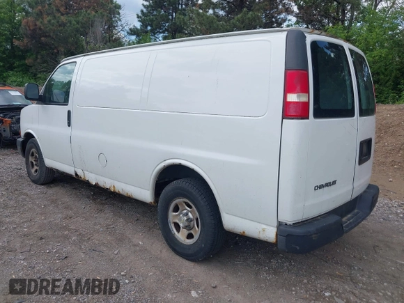 2005 Chevrolet Express Cargo with VIN 1GCFG15X951101878, listed as a IAAI auction lot 42218005 with 374,603 mi miles and . Bid and sale history available at DreamBid. Image 3.