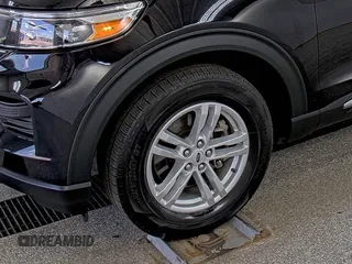 2022 Ford Explorer XLT с VIN 1FMSK8DH9NGB01260, выставлен на аукционе IAAI как лот 42748134 с пробегом 25 828 миль миль и . История ставок и продаж доступна на DreamBid. Изображение 28.