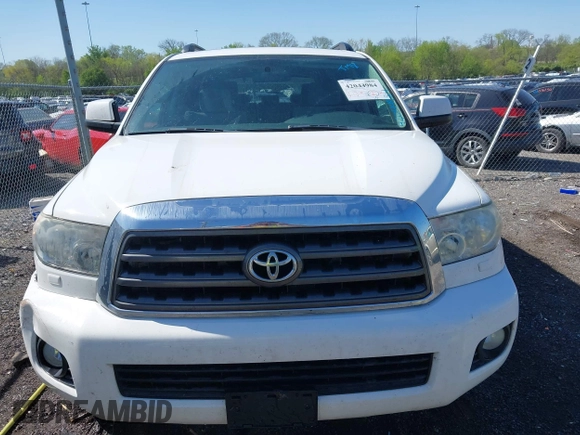 2013 Toyota Sequoia SR5 with VIN 5TDBY5G10DS082330, listed as a IAAI auction lot 42044984 with 285,974 mi miles. Bid and sale history available at carsss.com. Image 12.