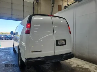 2022 Chevrolet Express Cargo with VIN 1GCWGAFP2N1261356, listed as a IAAI auction lot 42715727 with 63,269 mi miles and . Bid and sale history available at DreamBid. Image 51.