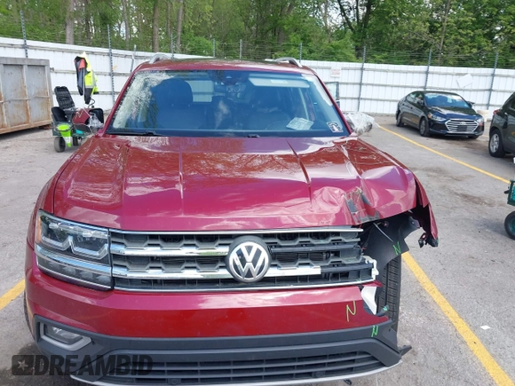 2018 Volkswagen Atlas SEL with VIN 1V2MR2CA3JC569544, listed as a IAAI auction lot 42271392 with 123,960 mi miles and . Bid and sale history available at DreamBid. Image 12.