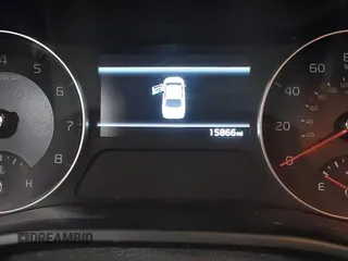2023 Kia Forte LXS z VIN 3KPF24AD4PE646186, wystawiony jako IAAI lot #42137342 z przebiegiem 15 866 mil mil oraz . Historia ofert i sprzedaży dostępna na DreamBid. Obrazek 16.