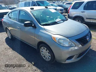 2014 Nissan Versa S Plus with VIN 3N1CN7AP8EL839703, listed as a IAAI auction lot 41598196 with 142,300 mi miles. Bid and sale history available at carsss.com. Image 1.