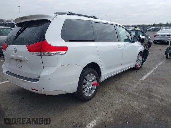 2011 Toyota Sienna LE with VIN 5TDJK3DC7BS029435, listed as a IAAI auction lot 41801955 with 1 mi miles. Bid and sale history available at carsss.com. Image 4.