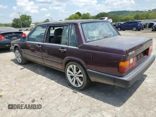 1989 Volvo 760 z VIN YV1GA8748K0068031, wystawiony jako Copart lot #62872354 z przebiegiem 162 923 mil mil oraz Tytuł czysty. Historia ofert i sprzedaży dostępna na DreamBid. Obrazek 2.