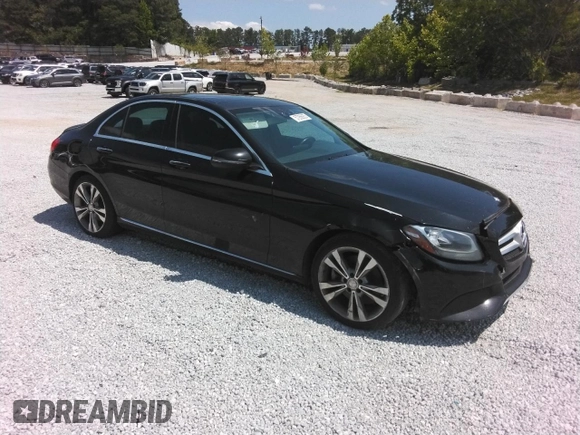 2016 Mercedes-Benz C 300 z VIN 55SWF4JB8GU130165, wystawiony jako Copart lot #57266935 z przebiegiem 177 061 mil mil oraz Czysty tytuł • Clean title. Historia ofert i sprzedaży dostępna na DreamBid. Obrazek 4.