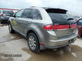 2008 Lincoln MKX with VIN 2LMDU68C58BJ11726, listed as a IAAI auction lot 42146388 with 146,293 mi miles. Bid and sale history available at carsss.com. Image 3.