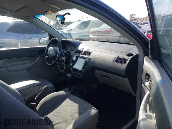 2007 Ford Focus S with VIN 1FAFP31N87W198745, listed as a IAAI auction lot 41928232 with 117,667 mi miles and . Bid and sale history available at carsss.com. Image 5.
