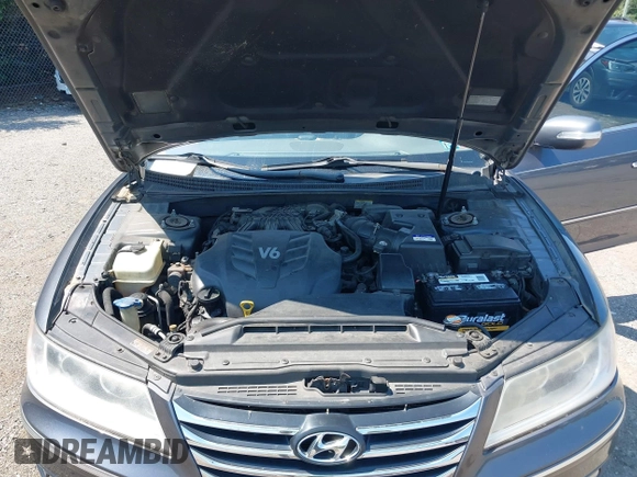 2011 Hyundai Azera Limited with VIN KMHFC4DF1BA552350, listed as a IAAI auction lot 42628519 with 295,296 mi miles and . Bid and sale history available at DreamBid. Image 10.