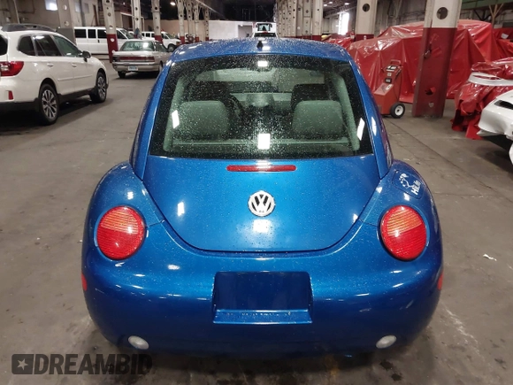 2004 Volkswagen New Beetle Coupe GLS with VIN 3VWCK31C14M421761, listed as a IAAI auction lot 41771431 with 76,184 mi miles. Bid and sale history available at carsss.com. Image 17.