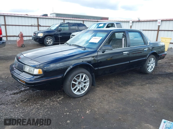1994 Oldsmobile Cutlass Ciera S z VIN 1G3AG55MXR6379463, wystawiony jako IAAI lot #42000577 z przebiegiem 152 237 mil mil oraz . Historia ofert i sprzedaży dostępna na DreamBid. Obrazek 2.