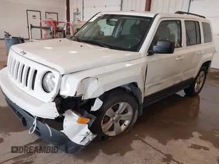 2016 Jeep Patriot High Altitude с VIN 1C4NJRFB4GD658942, выставлен на аукционе IAAI как лот 42306838 с пробегом 111 792 миль миль и . История ставок и продаж доступна на DreamBid. Изображение 2.