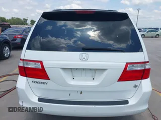 2007 Honda Odyssey LX with VIN 5FNRL382X7B135892, listed as a IAAI auction lot 42223231 with 204,054 mi miles and . Bid and sale history available at DreamBid. Image 17.
