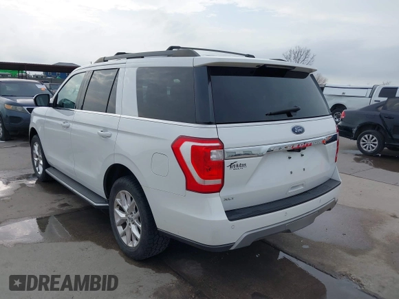 2020 Ford Expedition XLT with VIN 1FMJU1HT0LEA80741, listed as a IAAI auction lot 41714740 with 89,724 mi miles. Bid and sale history available at carsss.com. Image 3.