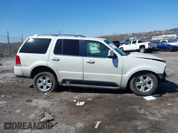 2004 Lincoln Aviator Luxury with VIN 5LMEU88H84ZJ02692, listed as a IAAI auction lot 41895307 with Not Provided miles and . Bid and sale history available at DreamBid. Image 12.