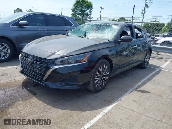 2025 Nissan Altima SV with VIN 1N4BL4DV6SN377960, listed as a IAAI auction lot 42174214 with 4,226 mi miles and . Bid and sale history available at DreamBid. Image 20.