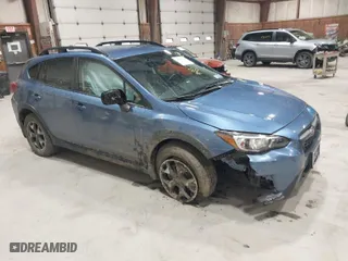 2020 Subaru Crosstrek Premium with VIN JF2GTAPC4L8202181, listed as a IAAI auction lot 41964713 with 33,172 mi miles. Bid and sale history available at carsss.com. Image 1.