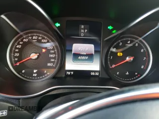 2019 Mercedes-Benz GLC with VIN WDC0J4KB2KF518382, listed as a Copart auction lot 61748512 with 40,859 mi miles. Bid and sale history available at carsss.com. Image 8.