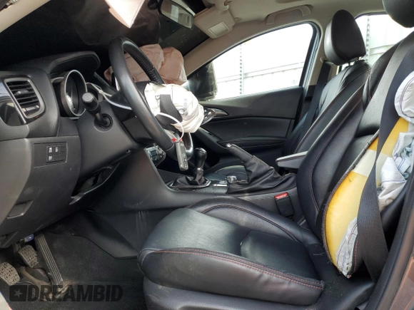 2014 Mazda 3 i Grand Touring with VIN JM1BM1M79E1109035, listed as a Copart auction lot 48443915 with 67,817 mi miles and Salvage Title. Bid and sale history available at DreamBid. Image 7.