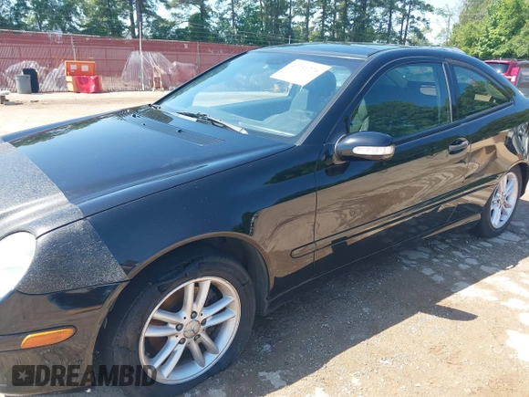 2002 Mercedes-Benz C 230/260/280/320 с VIN WDBRN47JX2A275305, выставлен на аукционе IAAI как лот 42231276 с пробегом 118 556 миль миль и . История ставок и продаж доступна на DreamBid. Изображение 6.
