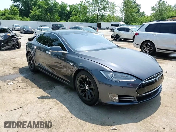 2016 Tesla Model S 90D с VIN 5YJSA1E28GF129962, выставлен на аукционе Copart как лот 59973365 с пробегом 57 944 миль миль и Списание • Salvage title. История ставок и продаж доступна на DreamBid. Изображение 13.