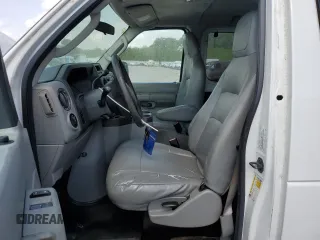 2013 Ford Econoline Passenger XL with VIN 1FBNE3BL2DDB03584, listed as a Copart auction lot 50581445 with 138,710 mi miles and Clean Title. Bid and sale history available at DreamBid. Image 7.