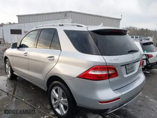2014 Mercedes-Benz M-Class ML 350 with VIN 4JGDA5HB8EA353276, listed as a IAAI auction lot 41709756 with 189,512 mi miles. Bid and sale history available at carsss.com. Image 3.