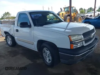 2005 Chevrolet Silverado 1500 Work Truck with VIN 1GCEC14V75Z152255, listed as a IAAI auction lot 42029731 with 270,545 mi miles. Bid and sale history available at carsss.com. Image 1.