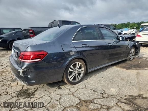 2014 Mercedes-Benz E 350 Sport with VIN WDDHF5KBXEA872156, listed as a Copart auction lot 60892695 with 166,555 mi miles and Salvage title. Bid and sale history available at DreamBid. Image 3.