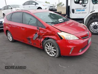 2014 Toyota Prius Two z VIN JTDZN3EU8E3320808, wystawiony jako IAAI lot #42335076 z przebiegiem 246 866 mil mil oraz . Historia ofert i sprzedaży dostępna na DreamBid. Obrazek 1.