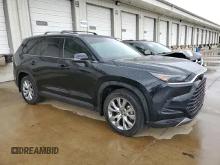 2024 Toyota Highlander XLE z VIN 5TDAAAB5XRS040998, wystawiony jako Copart lot #49960055 z przebiegiem 12 978 mil mil oraz Szkoda całkowita • Salvage title. Historia ofert i sprzedaży dostępna na DreamBid. Obrazek 4.