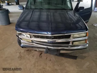 1999 Chevrolet Suburban with VIN 3GNEC16R5XG218523, listed as a Copart auction lot 72568494 with 297,020 mi miles and Salvage Title. Bid and sale history available at carsss.com. Image 14.