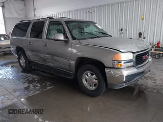 2001 GMC Yukon XL SLT with VIN 1GKEC16T01J315059, listed as a IAAI auction lot 41748985 with 218,294 mi miles. Bid and sale history available at carsss.com. Image 1.