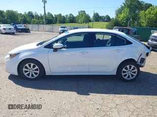 2025 Toyota Corolla LE z VIN 5YFB4MDEXSP259601, wystawiony jako IAAI lot #42313569 z przebiegiem 9255 mil mil oraz . Historia ofert i sprzedaży dostępna na DreamBid. Obrazek 15.