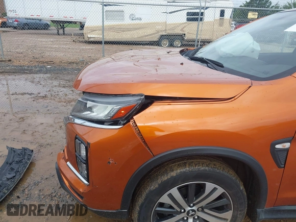 2020 Mitsubishi Outlander ES z VIN JA4AP3AU9LU028969, wystawiony jako IAAI lot #42503716 z przebiegiem 67 234 mil mil oraz . Historia ofert i sprzedaży dostępna na DreamBid. Obrazek 6.