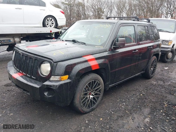 2010 Jeep Patriot Sport with VIN 1J4NF2GB2AD507073, listed as a IAAI auction lot 41580181 with 999,999 mi miles. Bid and sale history available at carsss.com. Image 2.
