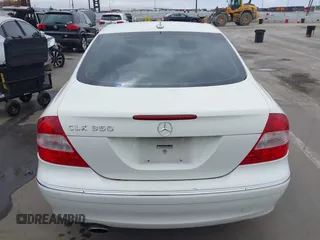 2008 Mercedes-Benz CLK 350 с VIN WDBTJ56H38F241787, выставлен на аукционе IAAI как лот 42184829 с пробегом 97 818 миль миль и . История ставок и продаж доступна на DreamBid. Изображение 16.