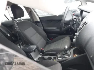 2018 Kia Forte LX with VIN 3KPFK4A73JE193261, listed as a IAAI auction lot 41645310 with 52,067 mi miles. Bid and sale history available at carsss.com. Image 5.