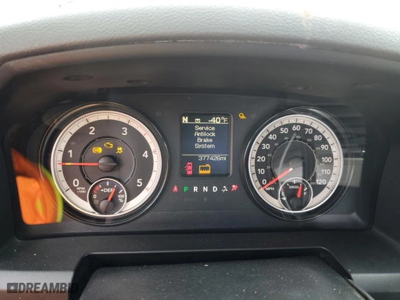 2018 Ram 2500 Tradesman with VIN 3C6UR5CL4JG106532, listed as a Copart auction lot 42197935 with 377,426 mi miles and Salvage Title. Bid and sale history available at carsss.com. Image 9.