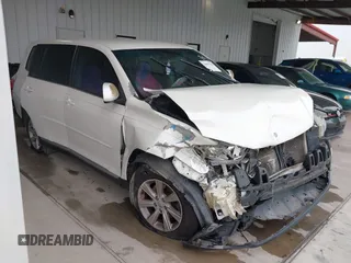 2013 Toyota Highlander with VIN 5TDZA3EH1DS037033, listed as a IAAI auction lot 39453343 with 163,149 mi miles and . Bid and sale history available at DreamBid. Image 1.