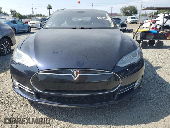 2014 Tesla Model S 60 z VIN 5YJSA1H17EFP33261, wystawiony jako Copart lot #58804465 z przebiegiem 147 583 mil mil oraz Czysty tytuł • Clean title. Historia ofert i sprzedaży dostępna na DreamBid. Obrazek 6.
