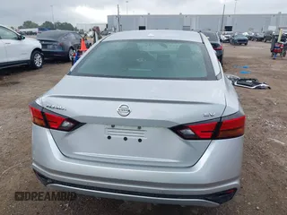 2021 Nissan Altima 2.5 SV with VIN 1N4BL4DV4MN329831, listed as a IAAI auction lot 40790688 with 96,596 mi miles. Bid and sale history available at carsss.com. Image 16.