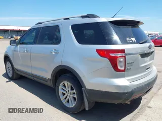 2011 Ford Explorer XLT with VIN 1FMHK8D8XBGA17034, listed as a IAAI auction lot 42537316 with 266,686 mi miles and . Bid and sale history available at DreamBid. Image 3.