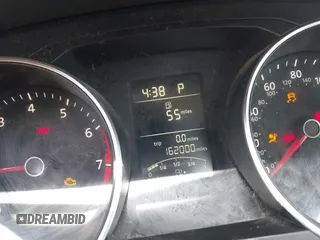 2015 Volkswagen Jetta SE z VIN 3VWD17AJ0FM301191, wystawiony jako IAAI lot #42446461 z przebiegiem 162 000 mil mil oraz . Historia ofert i sprzedaży dostępna na DreamBid. Obrazek 6.