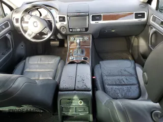 2015 Volkswagen Touareg Sport with VIN WVGEF9BP9FD007657, listed as a Copart auction lot 49432045 with 61,668 mi miles and Salvage title. Bid and sale history available at DreamBid. Image 8.