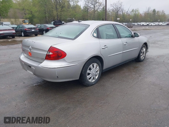 2008 Buick LaCrosse CX with VIN 2G4WC582981203100, listed as a IAAI auction lot 42186417 with 162,361 mi miles. Bid and sale history available at carsss.com. Image 4.