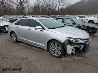 2013 Lincoln MKZ with VIN 3LN6L2GKXDR802206, listed as a Copart auction lot 84380584 with 225,470 mi miles and Salvage Title. Bid and sale history available at carsss.com. Image 4.
